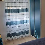 Vesna Avsec - *