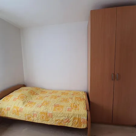 Vesna Avsec - Apartment