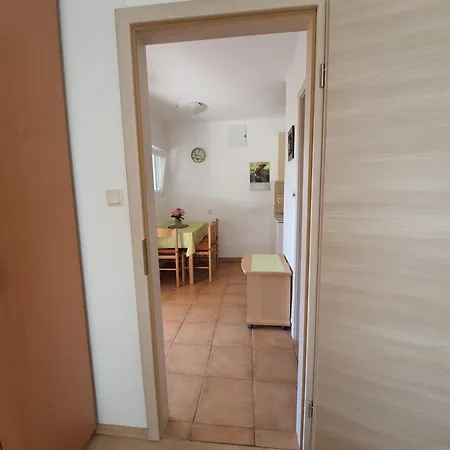 Vesna Avsec - * Krk Town