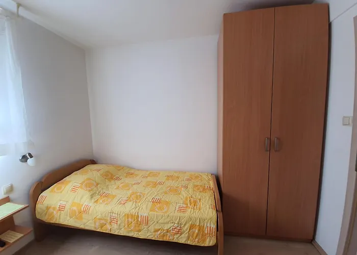 Vesna Avsec - Apartment