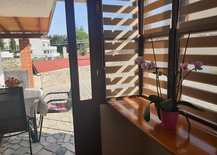 Vesna Avsec - Apartment Krk Town