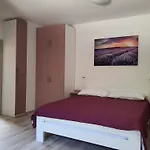 Vesna Avsec - Apartamento *